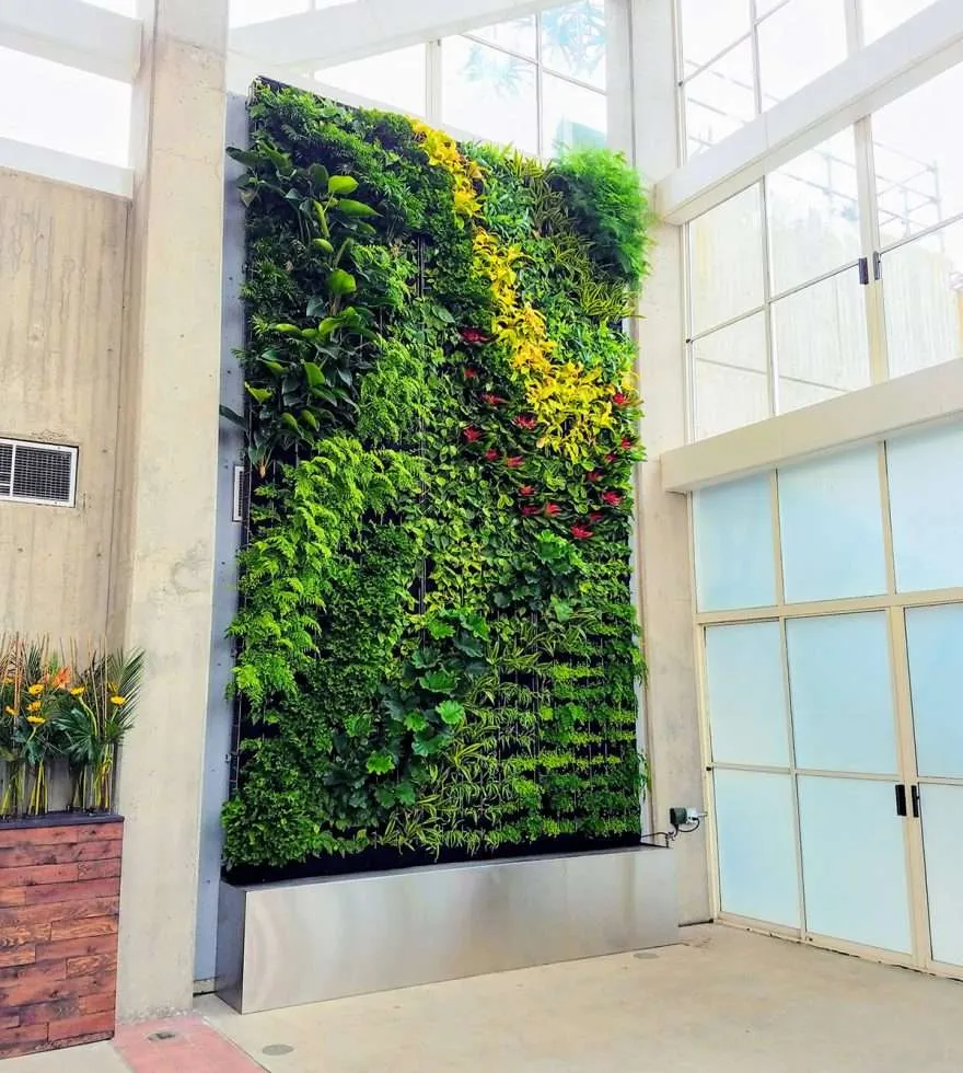 You are currently viewing Green Garden Walls: The Ultimate Guide to Sustainable Vertical Landscaping